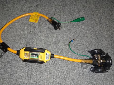 ブレーカー機能付きのコード
