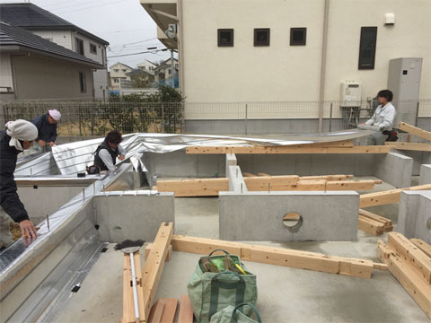 気密シート張り込み