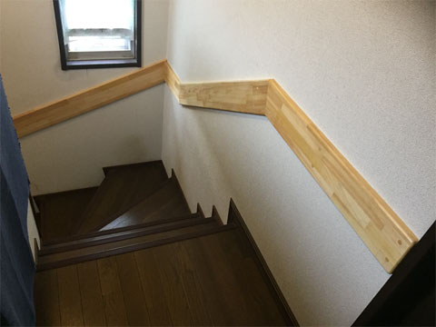 手すりの下地
