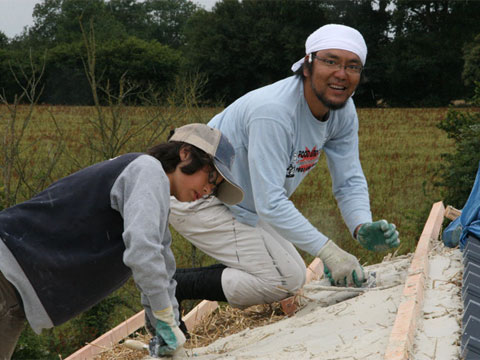 藁の家 ストローベイルハウス