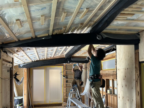 �򕌌��R���s�̃��t�H�[��/���m�x�[�V����